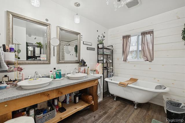 Builiding view twenty two for 8474 Wesley, Flushing, MI. 48433