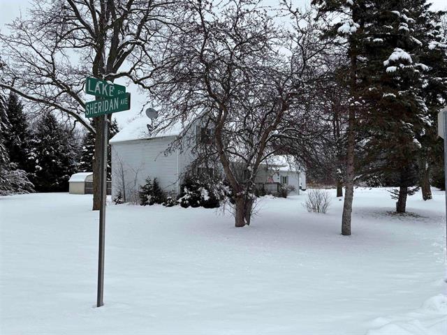 Builiding view one for 12482 Lake, Montrose, MI. 48457