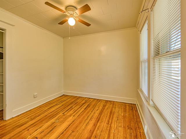 Builiding view fourteen for 705 13Th, Monroe, MI. 48161