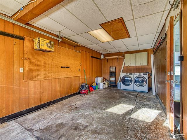 Builiding view seventeen for 705 13Th, Monroe, MI. 48161