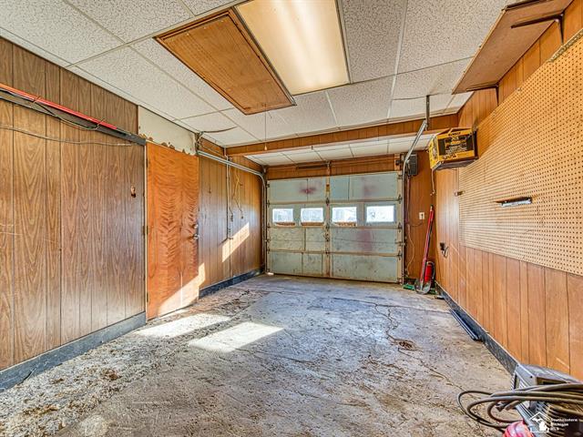 Builiding view sixteen for 705 13Th, Monroe, MI. 48161