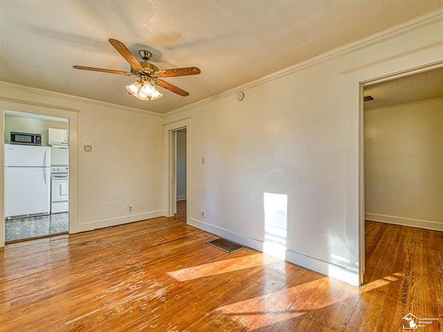 Builiding view twelve for 705 13Th, Monroe, MI. 48161