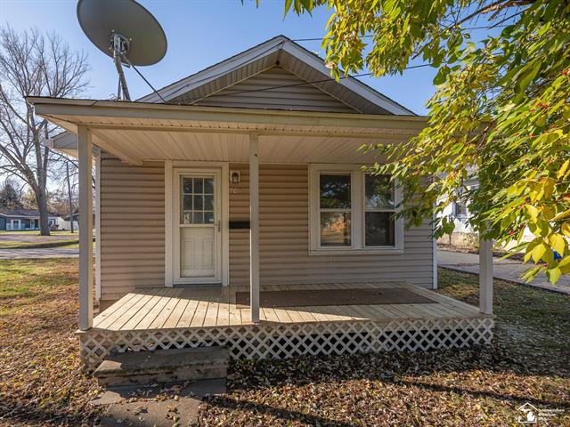 Builiding view two for 705 13Th, Monroe, MI. 48161