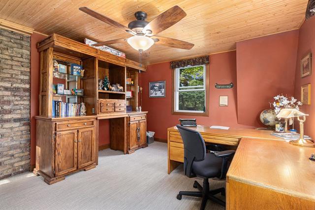 Builiding view six for 1017 Perry St, Flint, MI. 48504