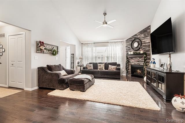 Builiding view five for 13336 Shire, Southgate, MI. 48195