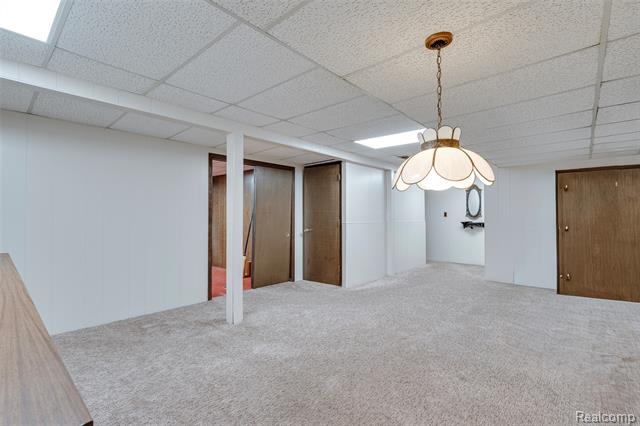 Builiding view twenty three for 3082 Lindenwood, Dearborn, MI. 48120