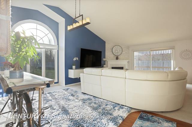 Builiding view eight for 49 Willow Pond Dr., Saginaw, MI. 48603