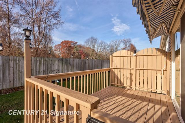 Builiding view forty three for 49 Willow Pond Dr., Saginaw, MI. 48603