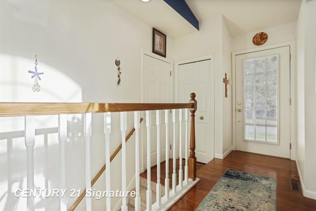 Builiding view six for 49 Willow Pond Dr., Saginaw, MI. 48603