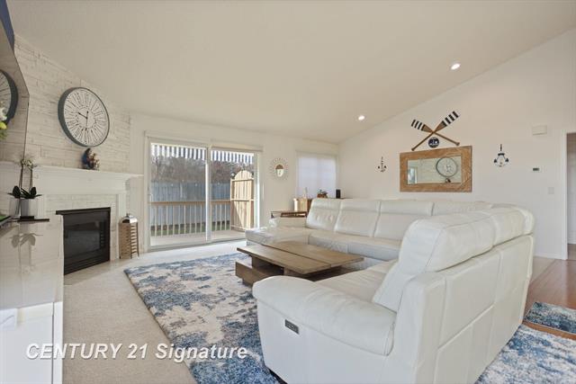 Builiding view ten for 49 Willow Pond Dr., Saginaw, MI. 48603