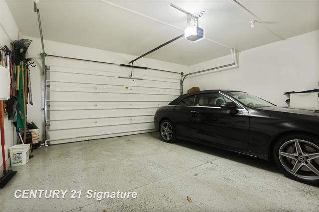 Builiding view thirty nine for 49 Willow Pond Dr., Saginaw, MI. 48603