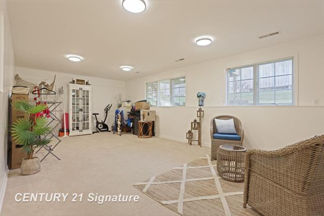 Builiding view thirty one for 49 Willow Pond Dr., Saginaw, MI. 48603