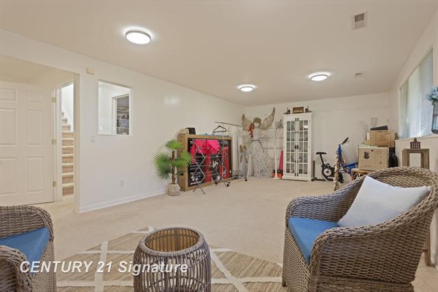 Builiding view thirty for 49 Willow Pond Dr., Saginaw, MI. 48603