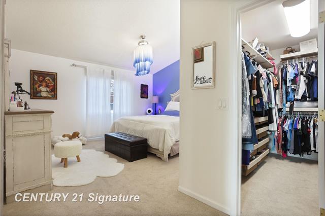 Builiding view twenty eight for 49 Willow Pond Dr., Saginaw, MI. 48603