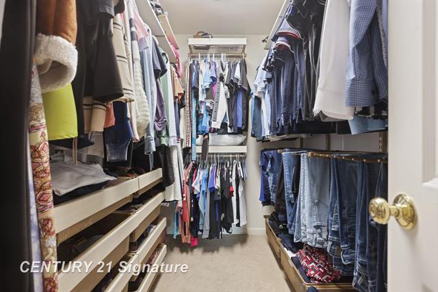 Builiding view twenty seven for 49 Willow Pond Dr., Saginaw, MI. 48603