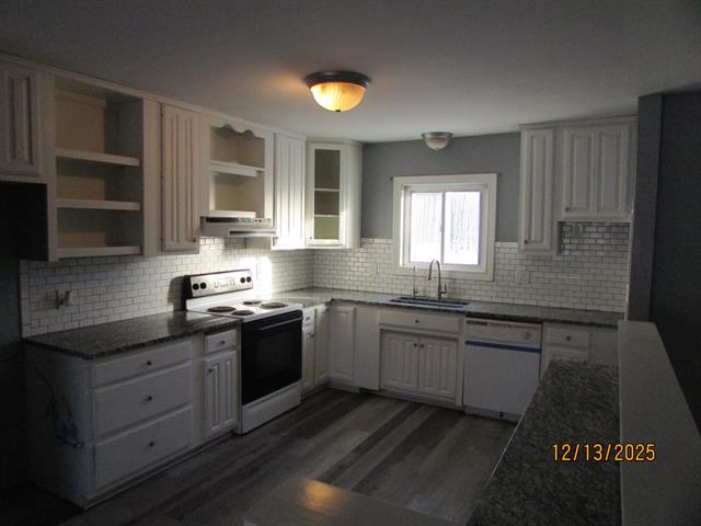 Builiding view eleven for 10088 Sonora, Fenton, MI. 48430