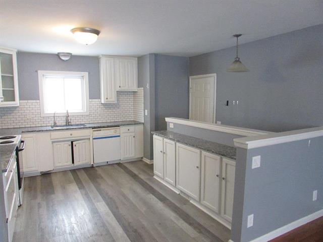 Builiding view ten for 10088 Sonora, Fenton, MI. 48430