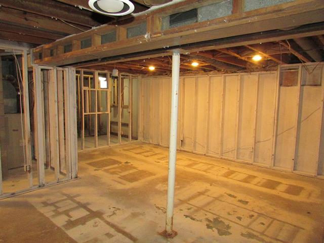 Builiding view twenty four for 10088 Sonora, Fenton, MI. 48430