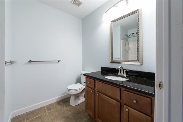 Builiding view eighteen for 922 Summerfield Glen, Ann Arbor, MI. 48103