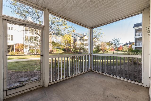 Builiding view nine for 922 Summerfield Glen, Ann Arbor, MI. 48103