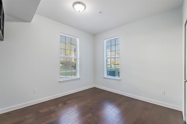 Builiding view sixteen for 922 Summerfield Glen, Ann Arbor, MI. 48103