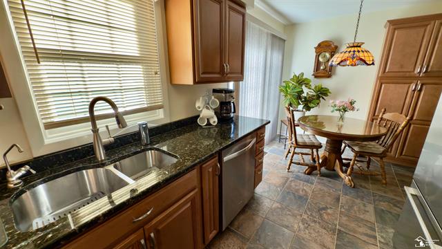 Builiding view eleven for 92 Linswood St., Monroe, MI. 48162