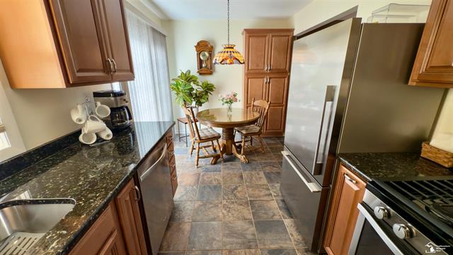 Builiding view nine for 92 Linswood St., Monroe, MI. 48162