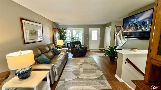 Builiding view seven for 92 Linswood St., Monroe, MI. 48162