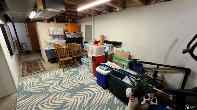 Builiding view thirty for 92 Linswood St., Monroe, MI. 48162