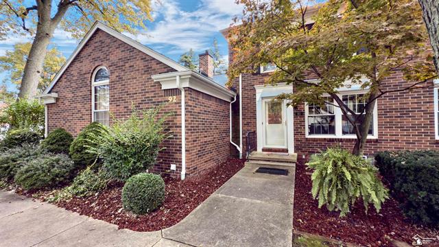 Builiding view two for 92 Linswood St., Monroe, MI. 48162