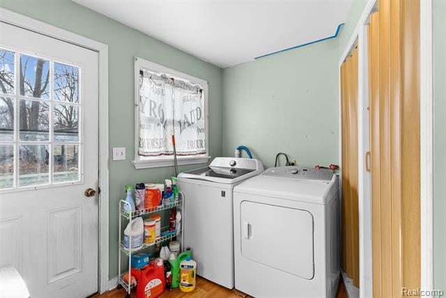 Builiding view fourteen for 821 Ryan Street, Owosso, MI. 48867