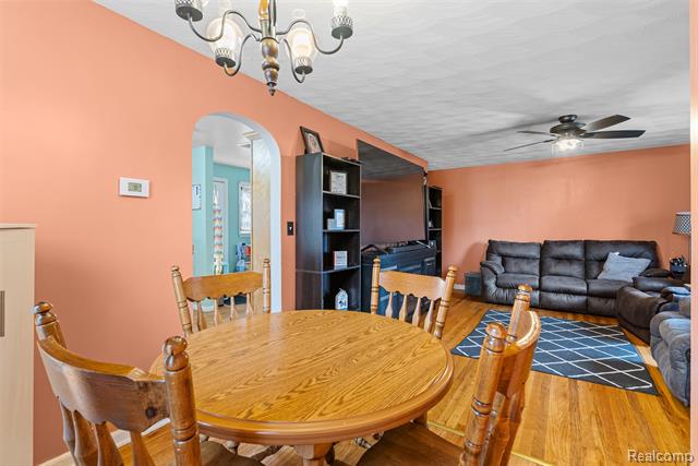 Builiding view ten for 821 Ryan Street, Owosso, MI. 48867