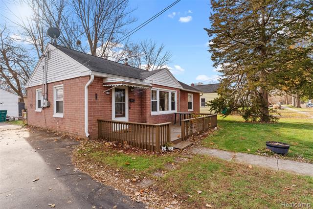 Builiding view three for 821 Ryan Street, Owosso, MI. 48867