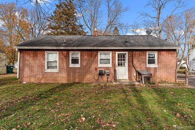 Builiding view twenty one for 821 Ryan Street, Owosso, MI. 48867