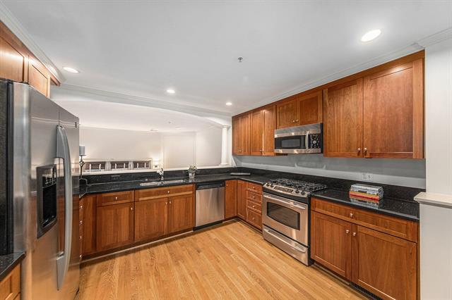 Builiding view nine for 140 Ashley Mews, Ann Arbor, MI. 48104