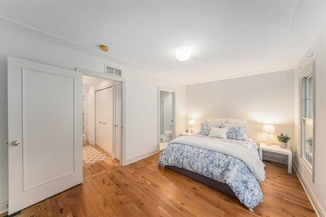 Builiding view twenty five for 140 Ashley Mews, Ann Arbor, MI. 48104