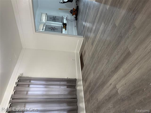 Builiding view five for 5626 Lawndale, Detroit, MI. 48210