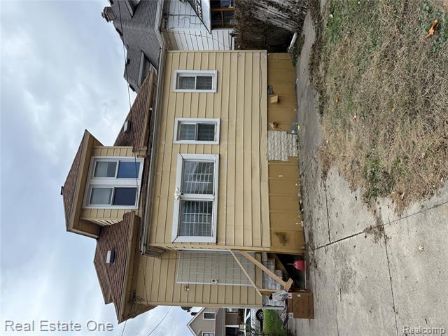 Builiding view seventeen for 5626 Lawndale, Detroit, MI. 48210