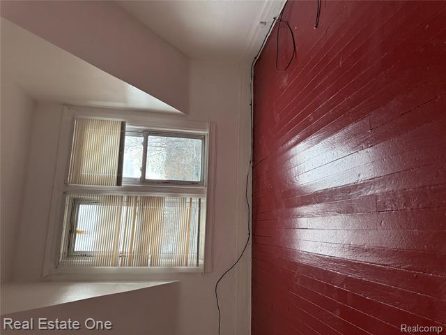 Builiding view twelve for 5626 Lawndale, Detroit, MI. 48210