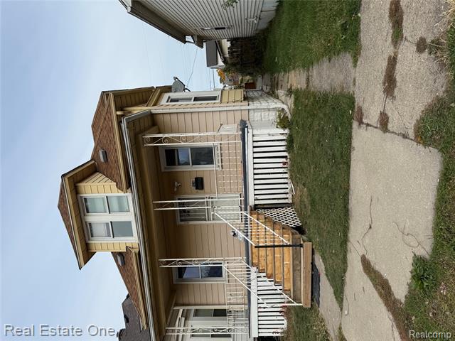 Builiding view two for 5626 Lawndale, Detroit, MI. 48210