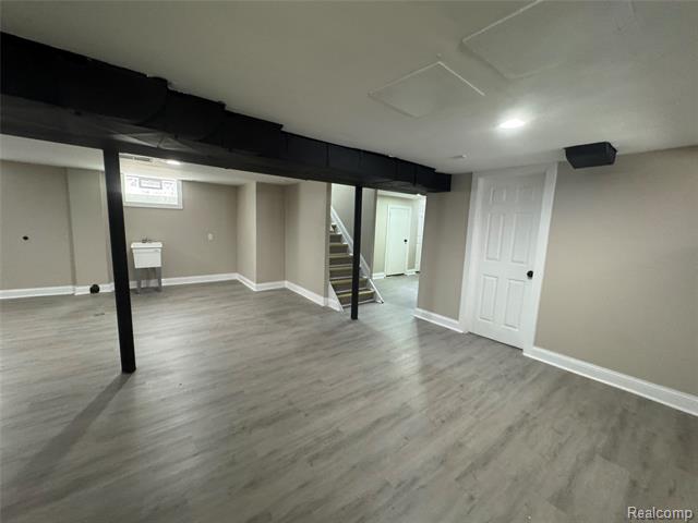 Builiding view thirty for 18421 Kentucky, Detroit, MI. 48221