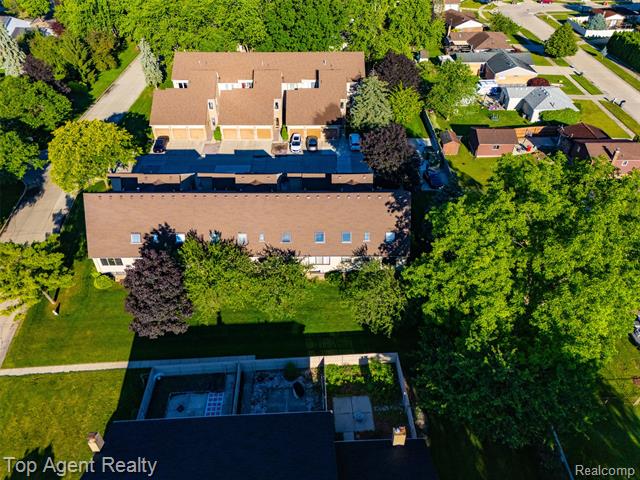 Builiding view thirty seven for 42374 Lochmoor, Clinton Township, MI. 48038