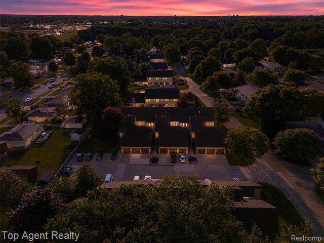 Builiding view twenty eight for 42374 Lochmoor, Clinton Township, MI. 48038