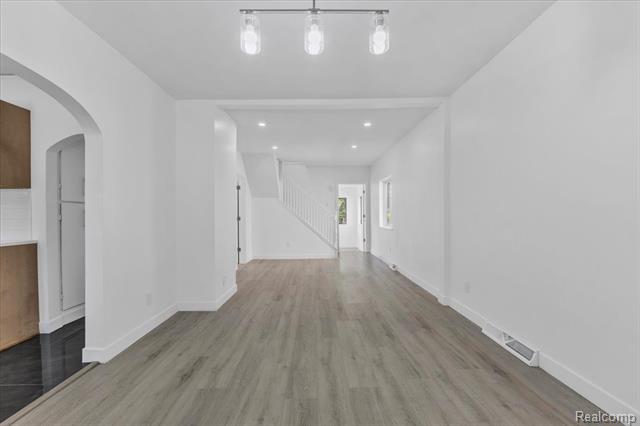 Builiding view nine for 1761 Stanford, Berkley, MI. 48072