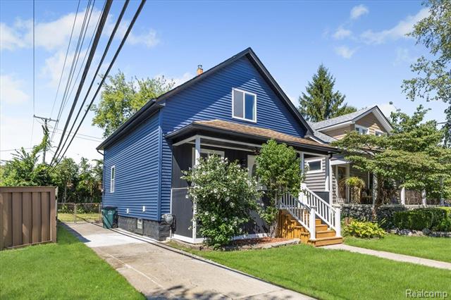 Builiding view one for 1761 Stanford, Berkley, MI. 48072