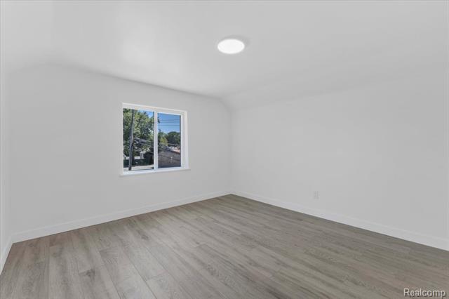 Builiding view seventeen for 1761 Stanford, Berkley, MI. 48072