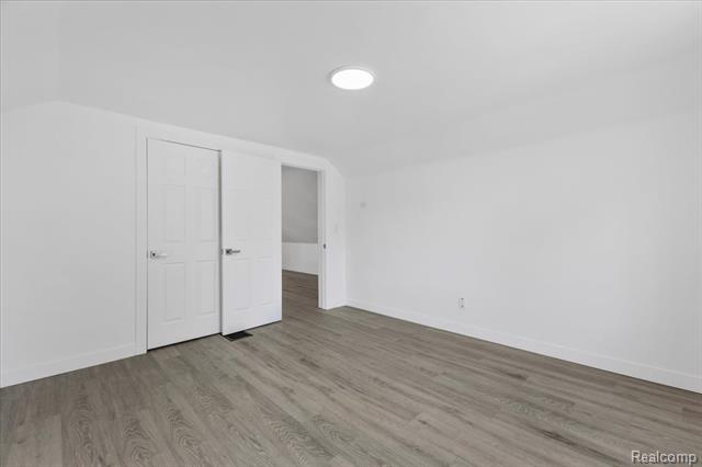 Builiding view twelve for 1761 Stanford, Berkley, MI. 48072