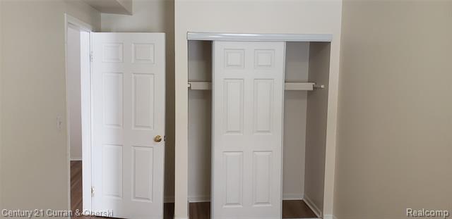 Builiding view four for 10185 Allen Pointe, Allen Park, MI. 48101