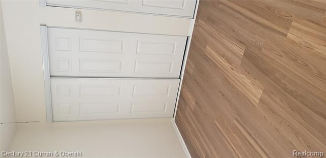 Builiding view nine for 10185 Allen Pointe, Allen Park, MI. 48101