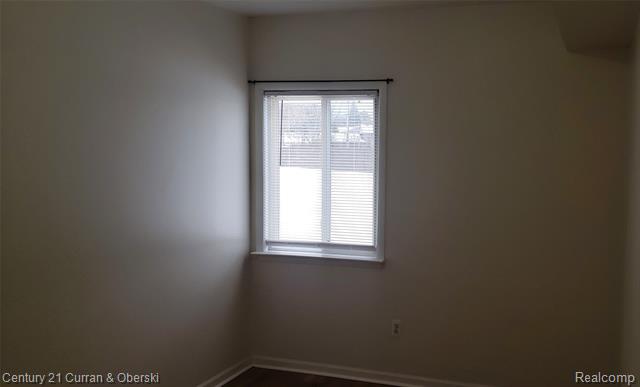 Builiding view three for 10185 Allen Pointe, Allen Park, MI. 48101